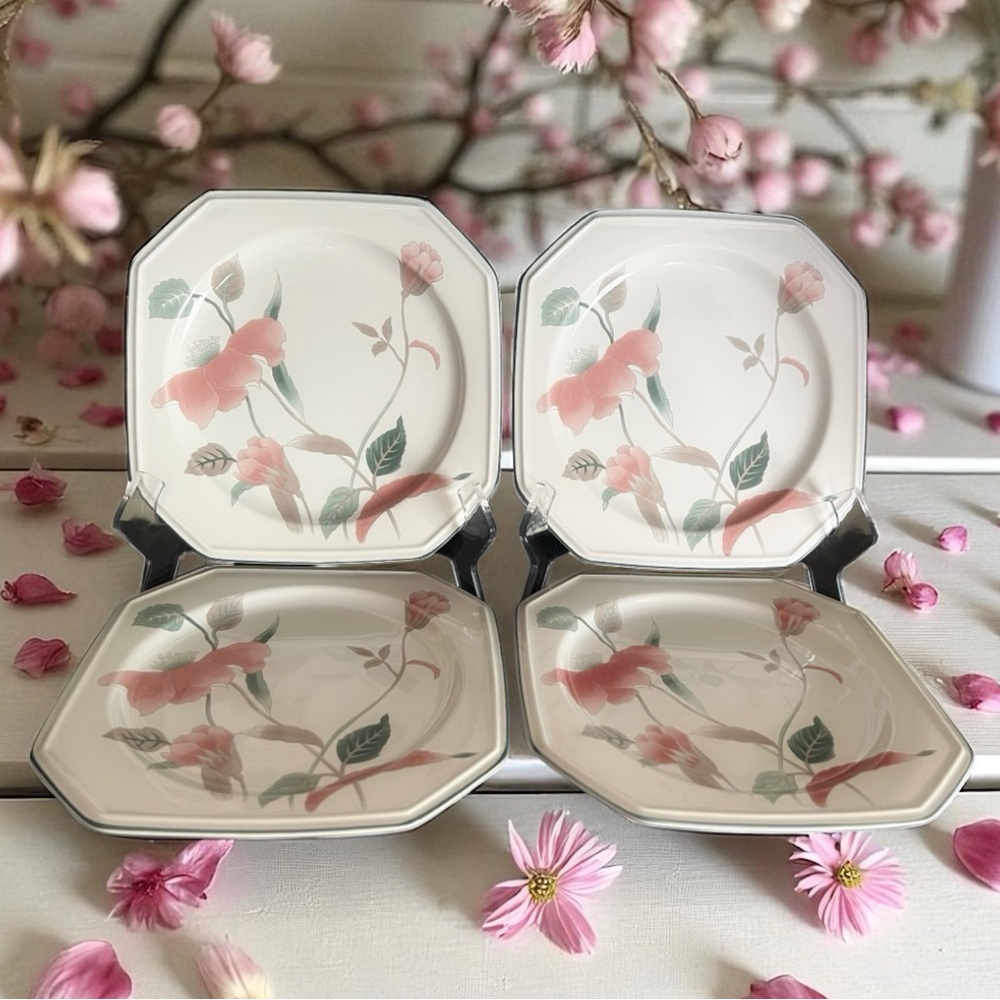 Vintage Mikasa Continental Silk Flowers F3003 Salad Plate 8.25” Set of 4